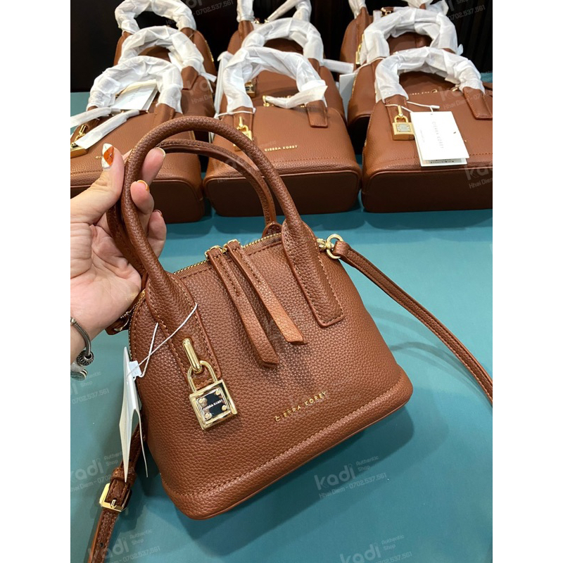 Túi hến nâu Cierra Korey of brand Miocra Koly có dây đeo chéo