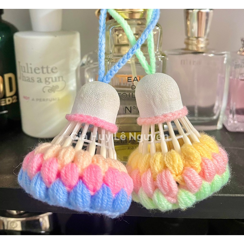 Đế cầu lông móc len