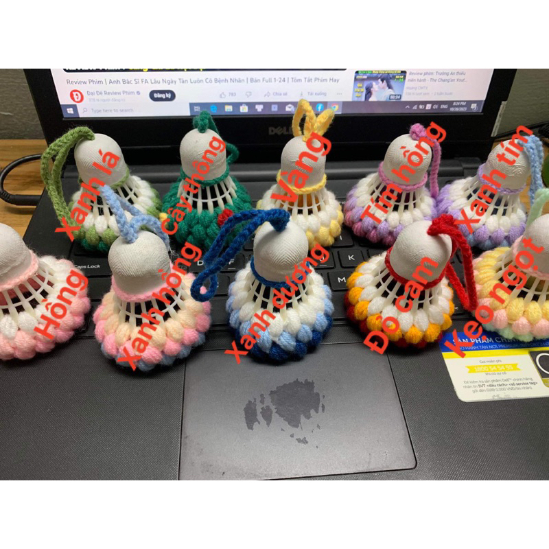 Đế cầu lông móc len