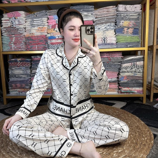 Bộ ngủ C.N kem nút bọc from QC dài và ngắn tay,lụa mịn tơ tằm của 2CE
