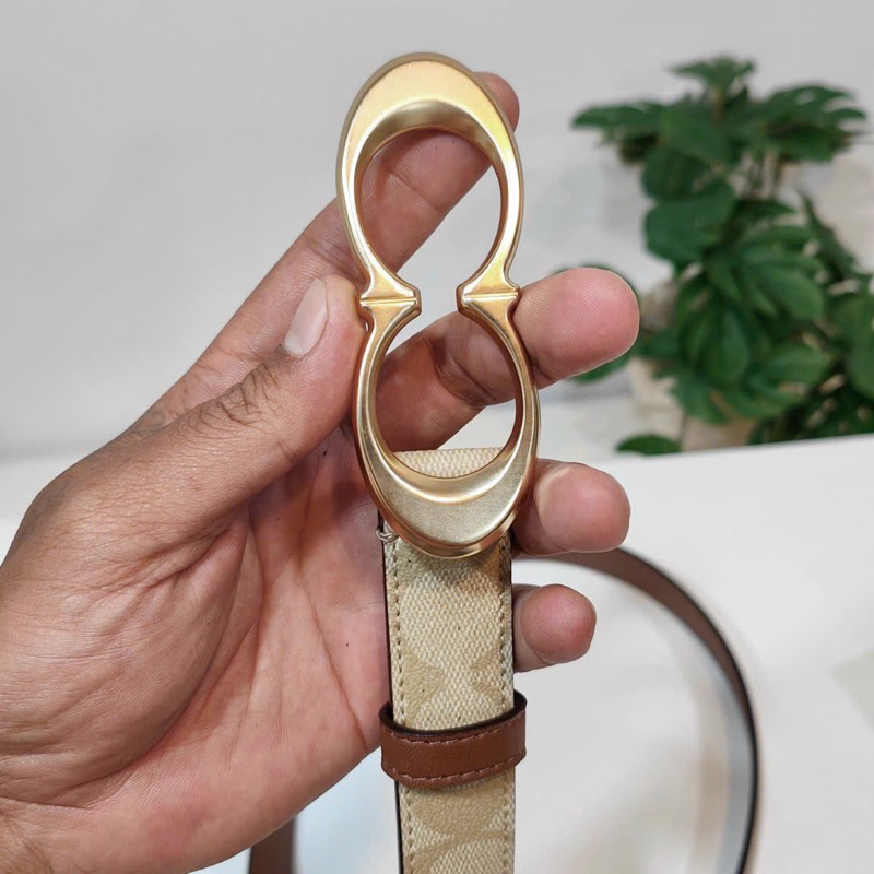 Thắt lưng sang chảnh Coach Buckle Belt xuất xịn