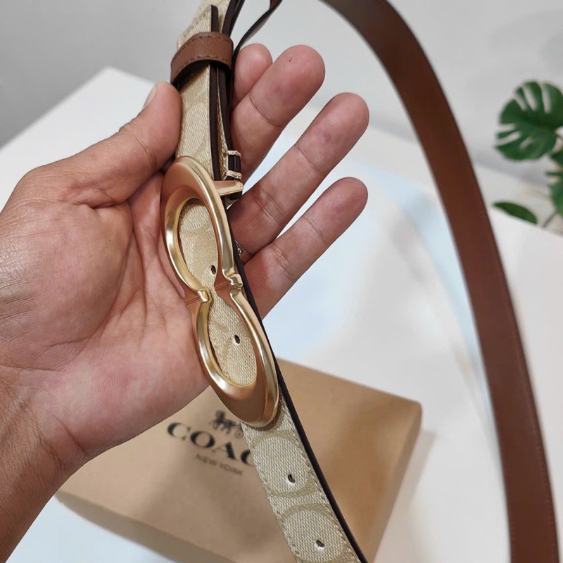 Thắt lưng sang chảnh Coach Buckle Belt xuất xịn