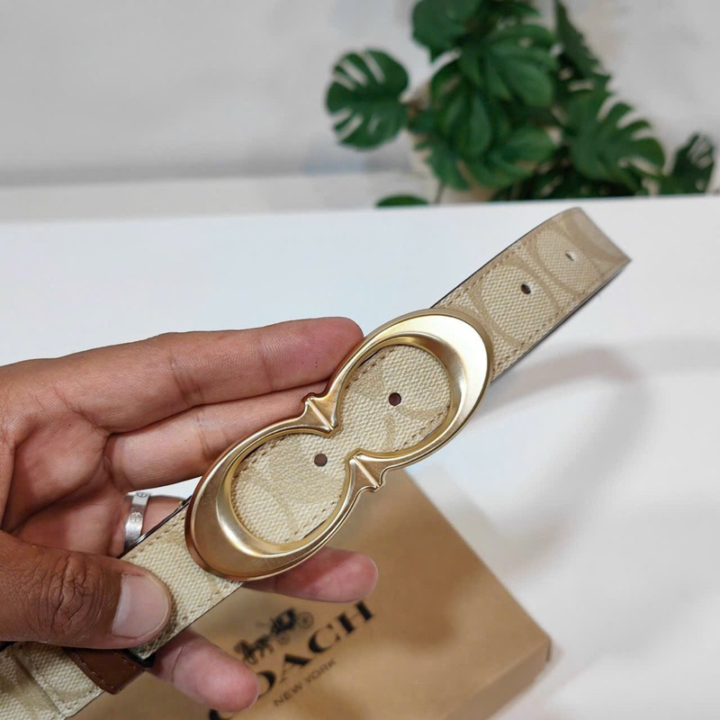 Thắt lưng sang chảnh Coach Buckle Belt xuất xịn