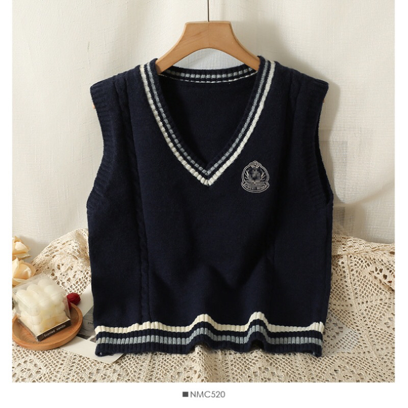 Set sơ mi + gile + cà vạt phong cách nữ sinh