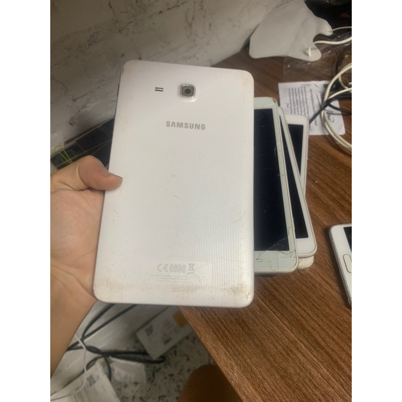Samsung tab A t285 main sống vỡ màn
