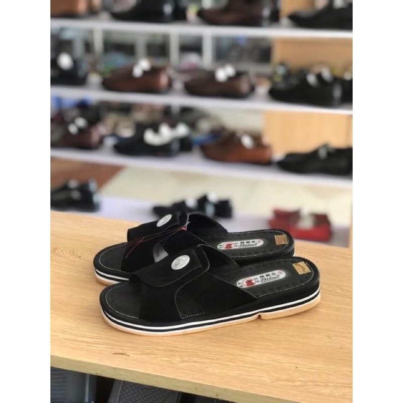 Dép gà nam bitas khuy tròn 2 mầu đen,nâu.dép nam bitas quai ngang,quai chéo
