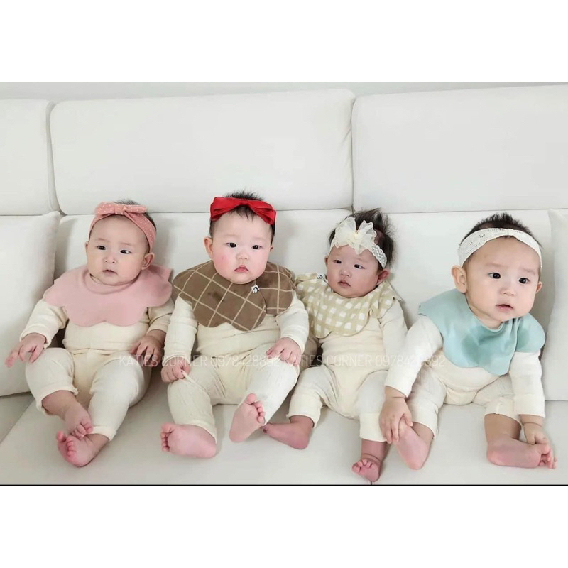 Yếm cổ tròn cotton konny xoay 360 độ cho bé trai bé gái từ 0-36 tháng