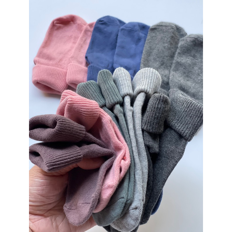 Combo 10 đôi tất,vớ HM có keo chống trơn cho bé trai bé gái hàng xuất dư xịn