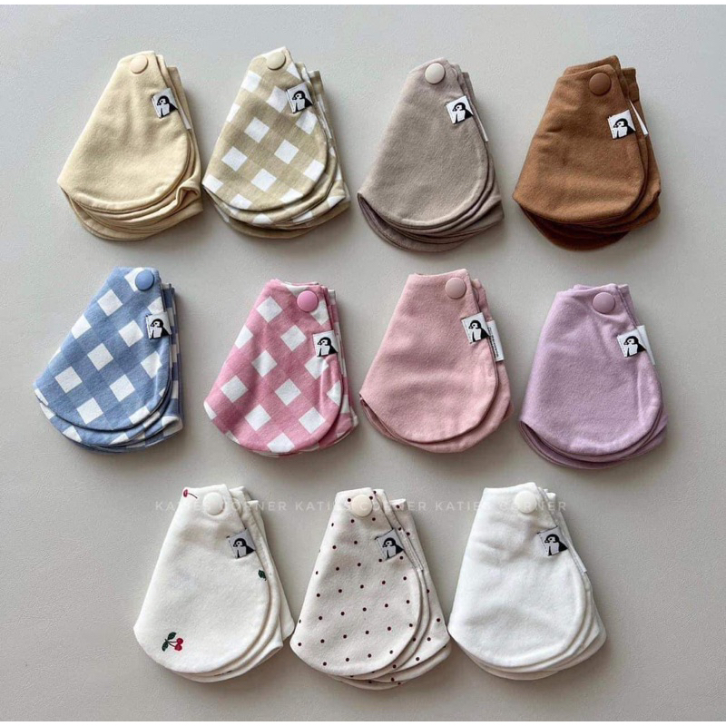 Yếm cổ tròn cotton konny xoay 360 độ cho bé trai bé gái từ 0-36 tháng