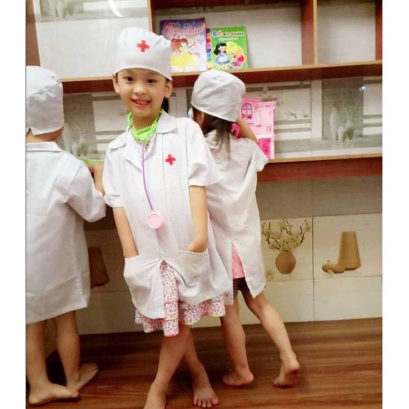 Trang phục bác sỹ mầm non