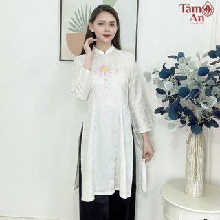 Bộ áo gấm thêu hoa sen màu trắng