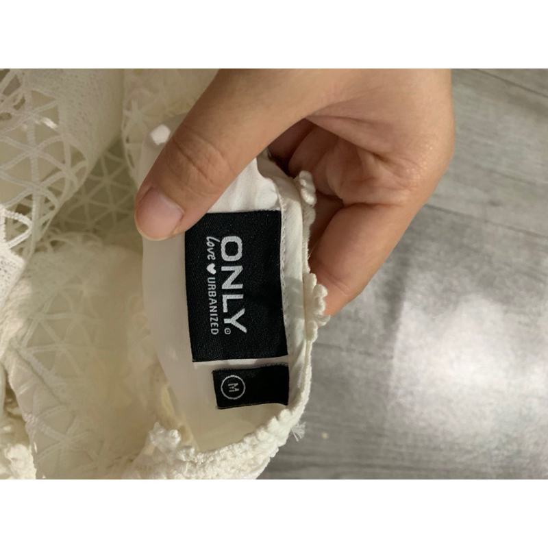Áo kiểu siêu xinh size M