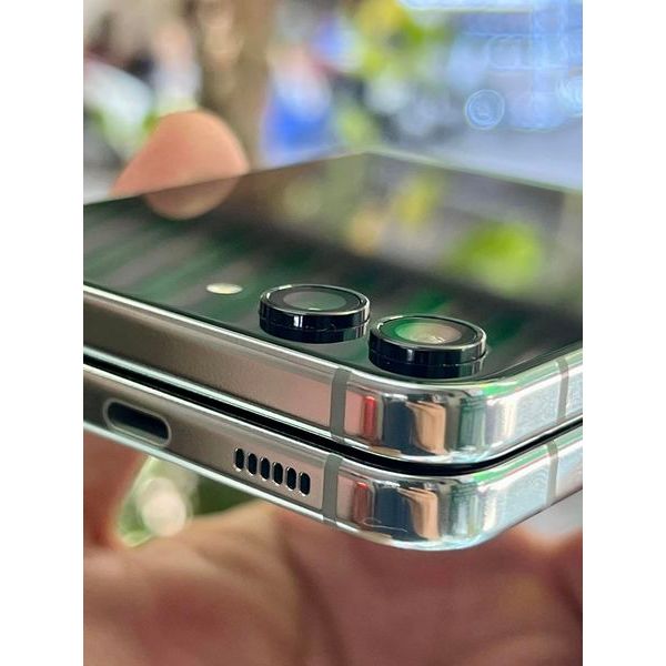 Z Flip 5 5G  - Chính Hãng