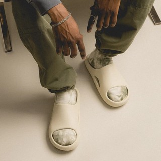 Dép quai ngang mellow slide unisex, dép bánh mỳ đúc nguyên khối nam nữ siêu nhẹ, êm chân