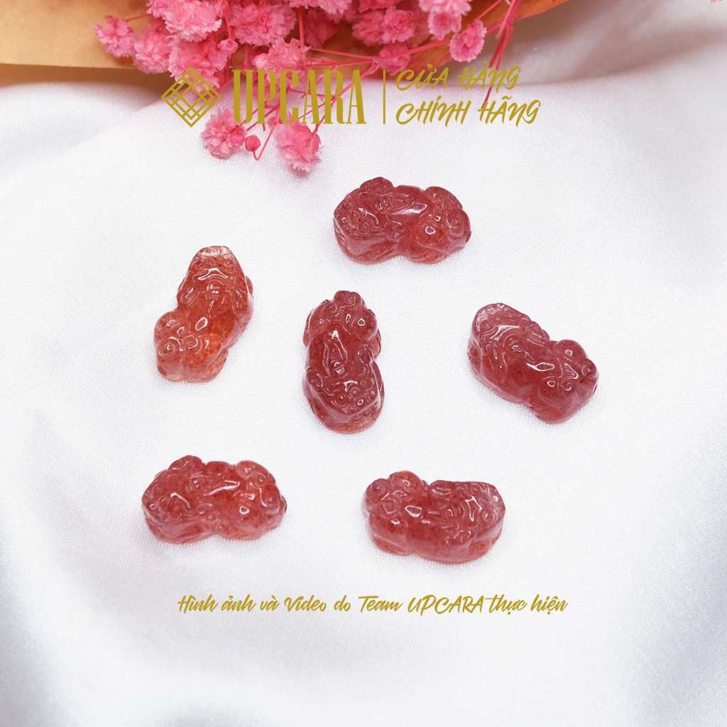 Tỳ hưu thachanh dâu tây hồng xỏ vòng tay UPCARA