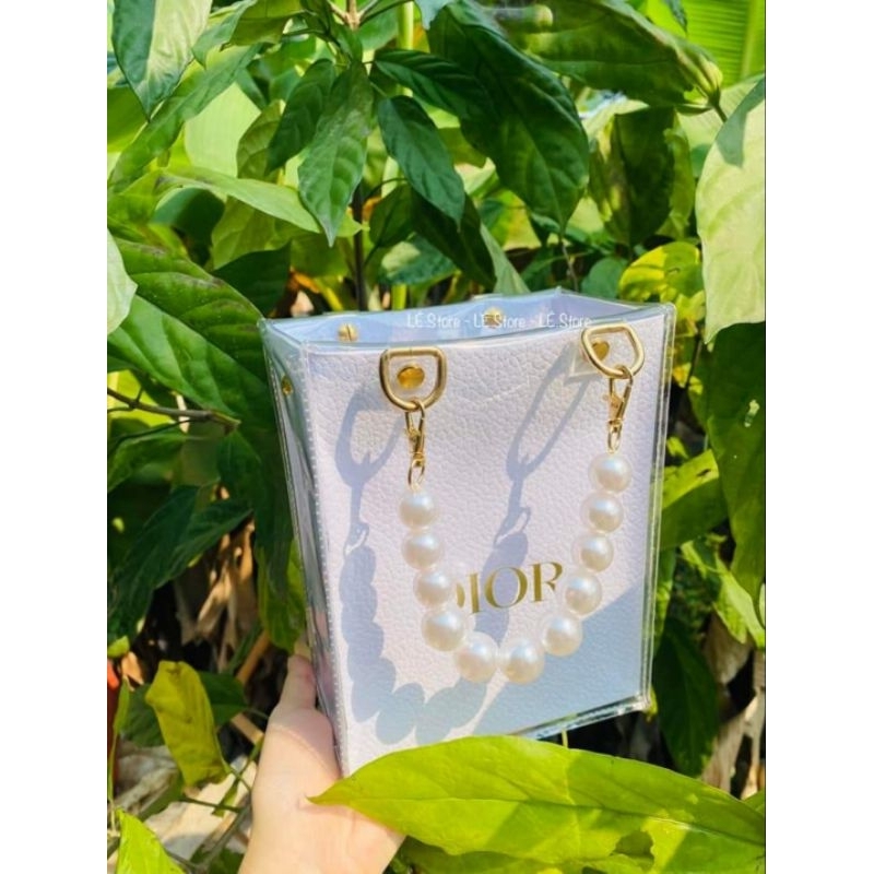 Túi Giấy Custom Cha Nel Lông Vũ