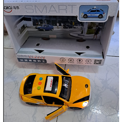 ĐỒ CHƠI MÔ HÌNH XE TAXI TỈ LỆ 1:16