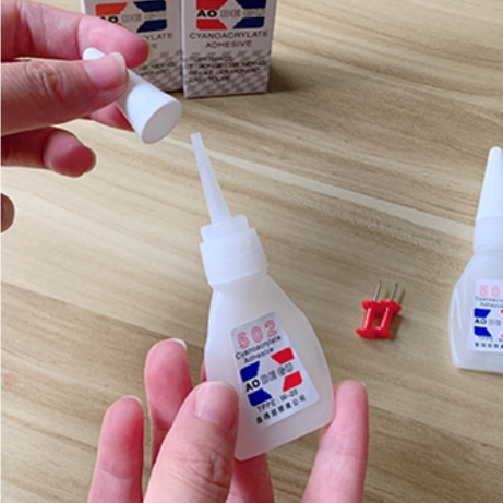 Keo 502 dán đa năng chai nhỏ