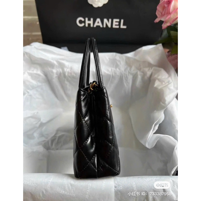 TÚI XÁCH CNN kèm quai  đeo full hộp  nam châm new 2023 xịn xò