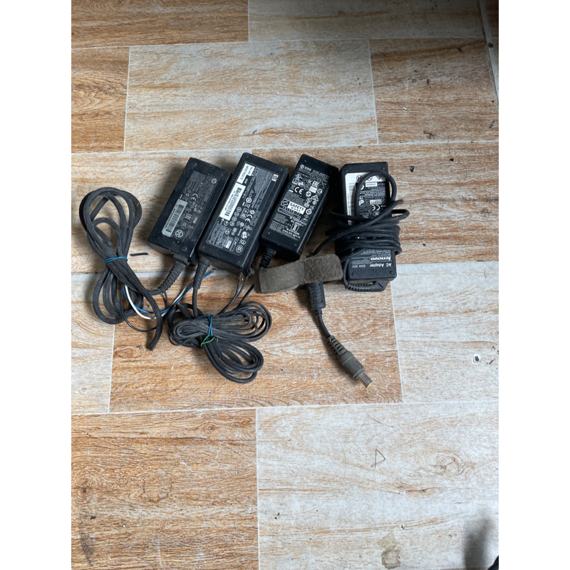 Sạc laptop và nguồn adapter cũ đứt dây