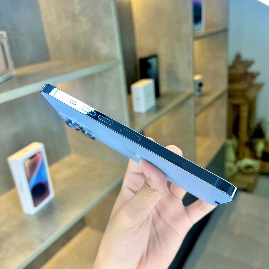 13 pr m256gb bảo hành 12 tháng, mới100% hoàn tiền trong 7 ngày
