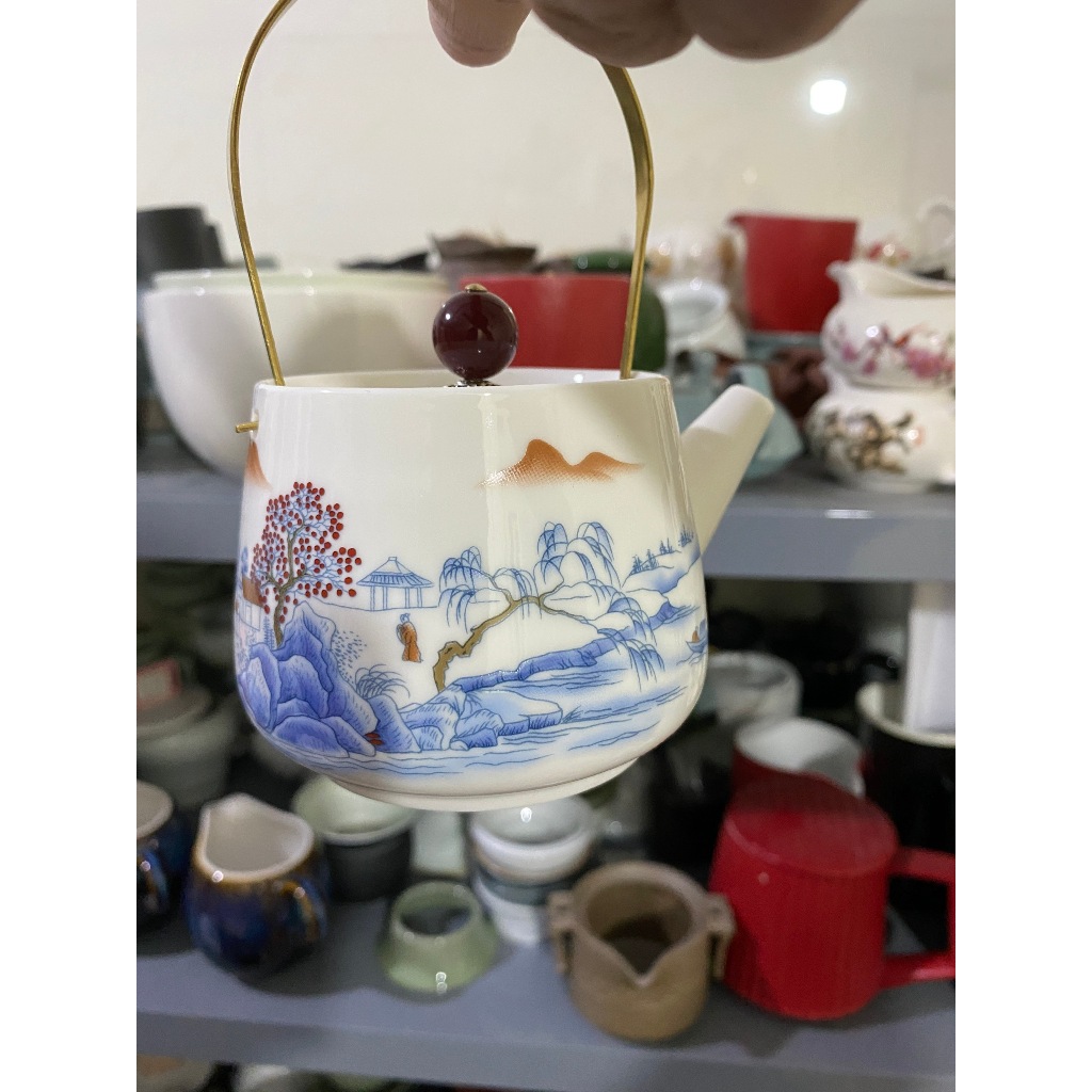 Ấm pha trà có quai xách, phong cách Nhật Bản