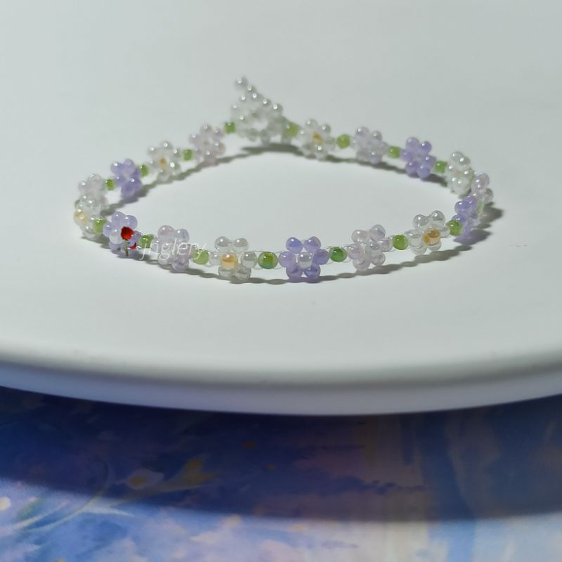 Vòng tay hạt cườm gạo kết hoa nhí kiểu Hàn màu tím