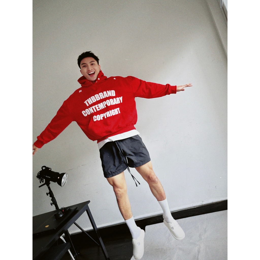Áo khoác nỉ HOODIE RED BOXY - in nổi 3D  - chính hãng THBBRAND