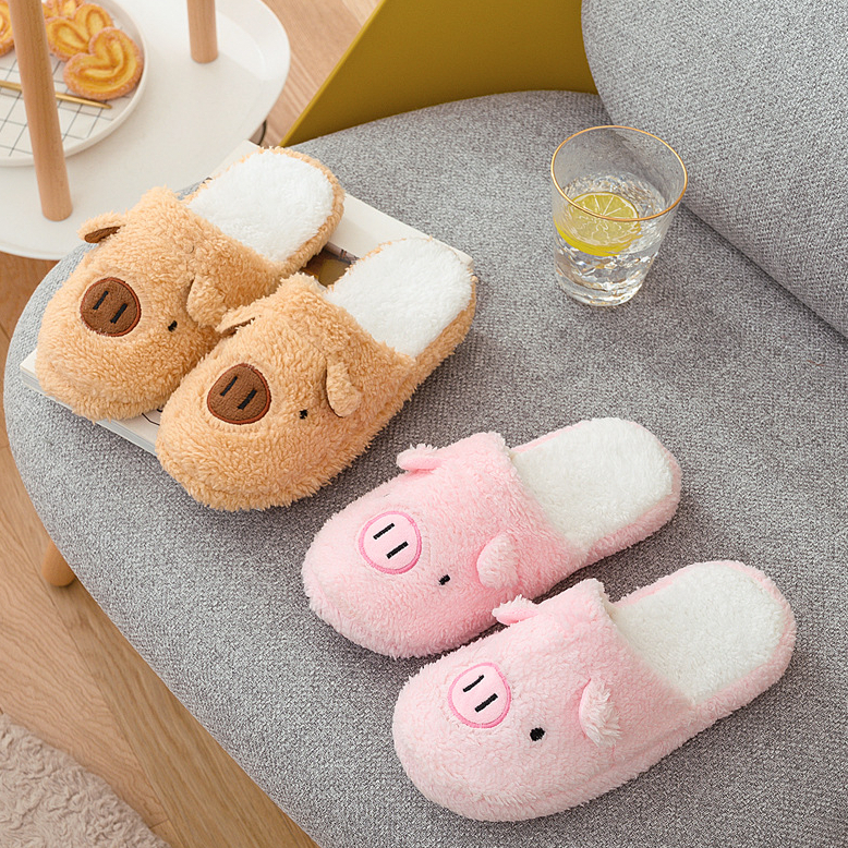 Dép đi trong nhà hình lợn