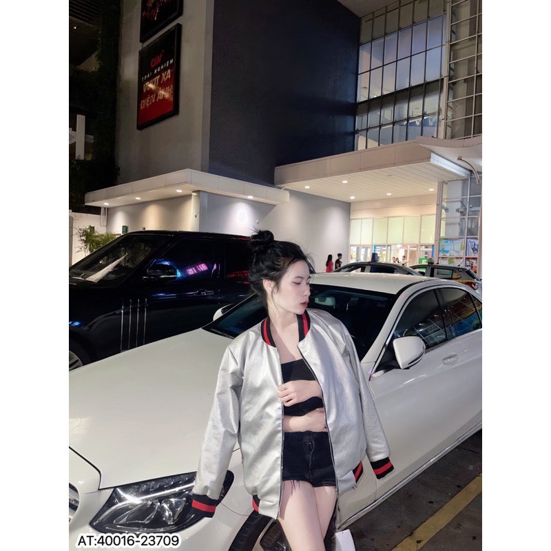 Áo Khoác Bomber GC Màu Bạc Họa Tiết Phối Da Sang Chảnh