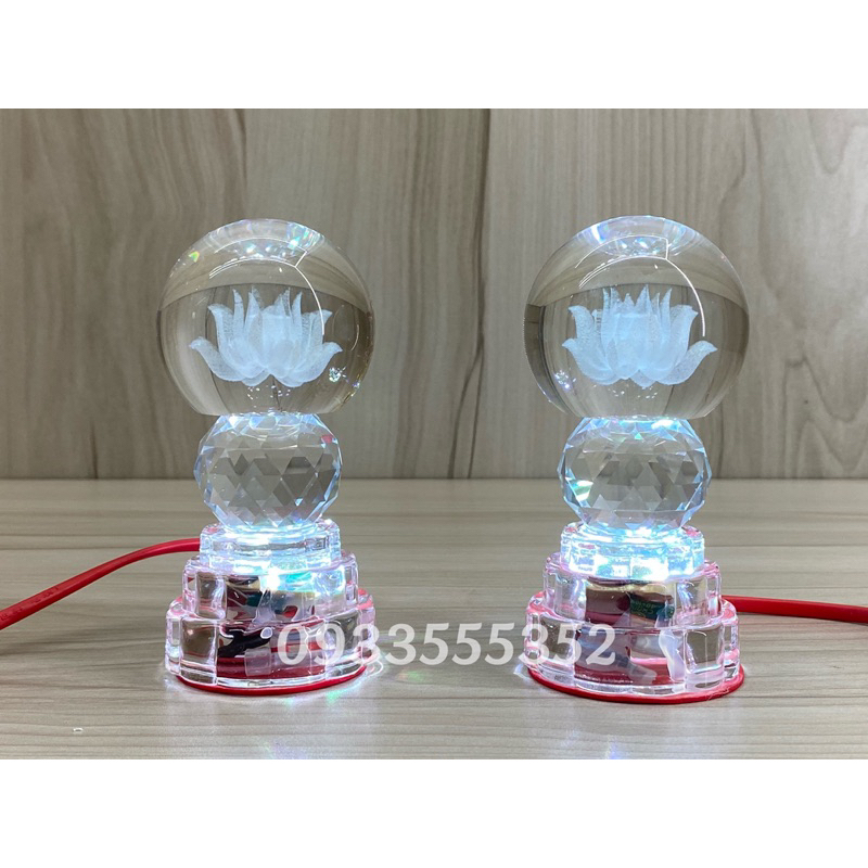 Cặp đèn thờ quả cầu một châu hoa sen pha lê