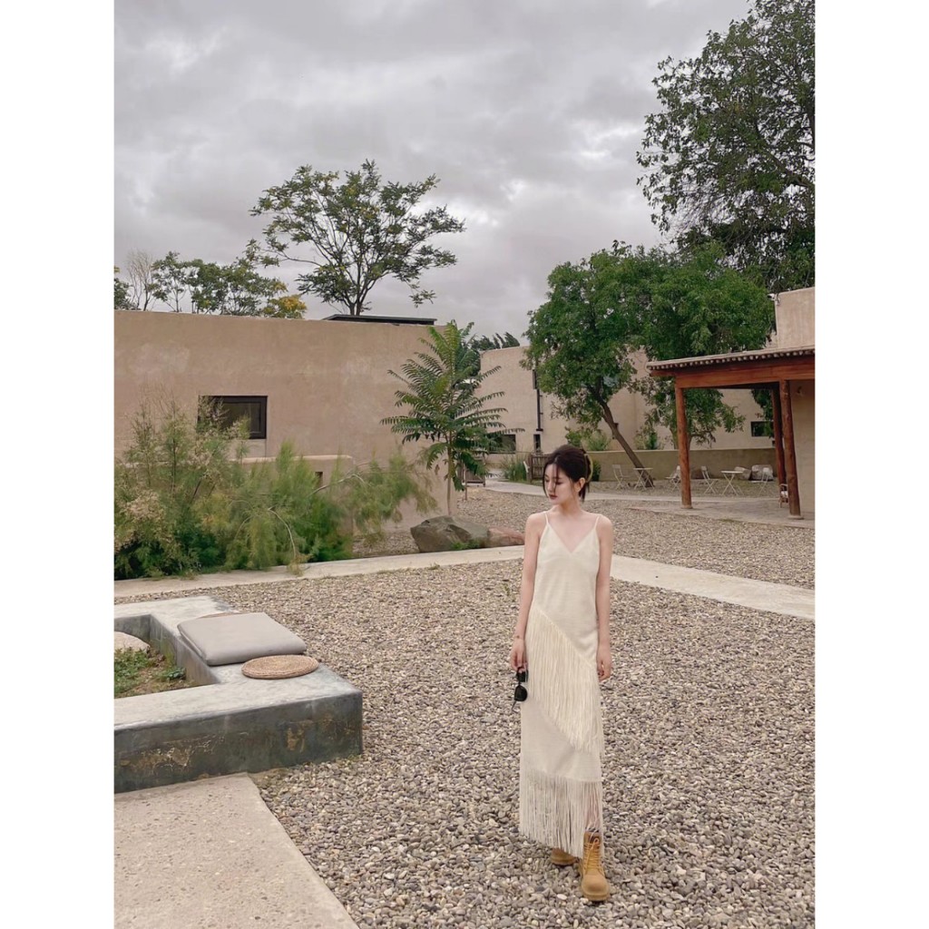 Váy maxi 2 dây màu trắng mix tua rua phong cách boho - MS221