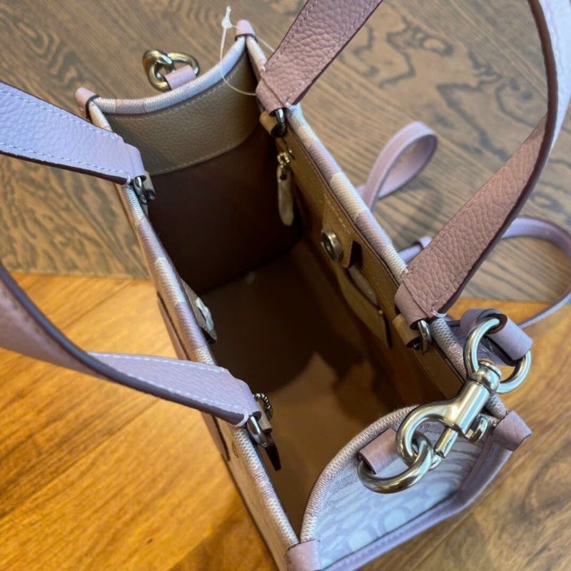 Túi Coach Dempsey Tote 22