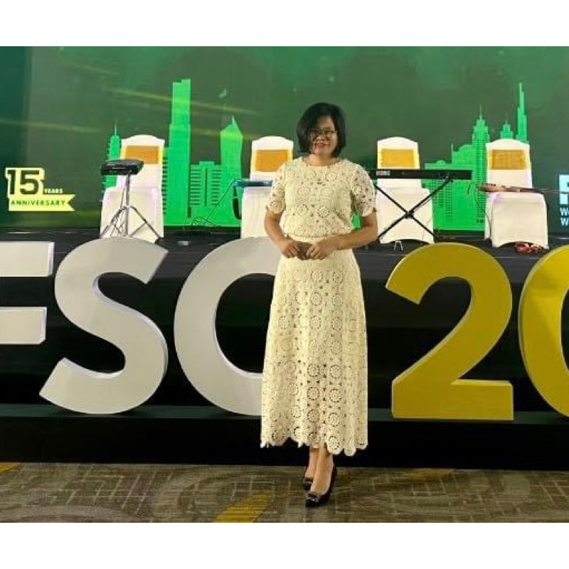 Set áo và chân váy ZR ren cao cấp 2 lớp