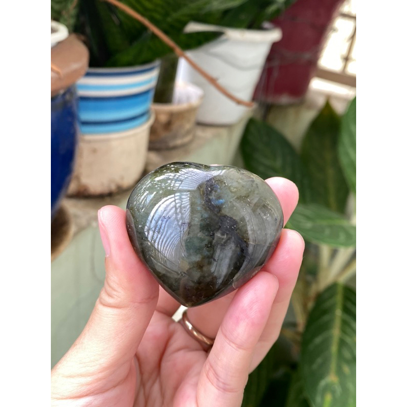 Viên tim đá hắc nguyệt quang - LABRADORITE PALM STONE HEART - tự nhiên trang trí @gocdoquyen
