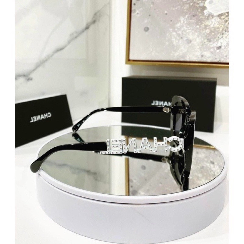Kính Chaneo thời trang gọng đính đá sang chảnh