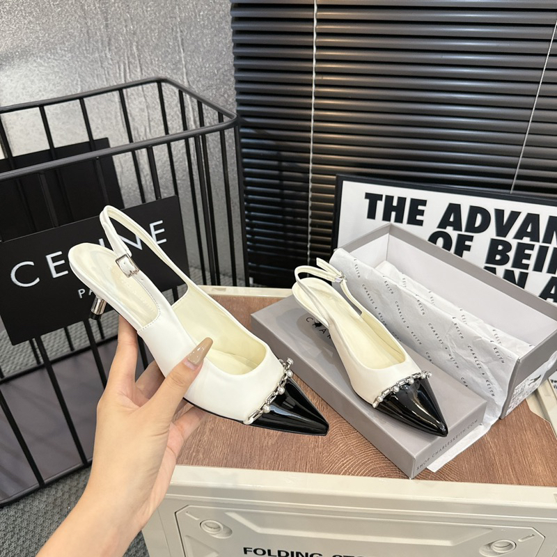 Giày CNK đế cao 3cm cực xinh full hộp