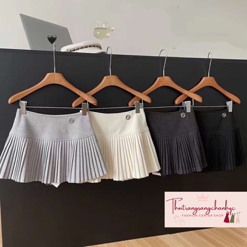 Chân váy xếp ly tennis dáng ngắn kèm cài chữ B có lót trong chất cao cấp qc