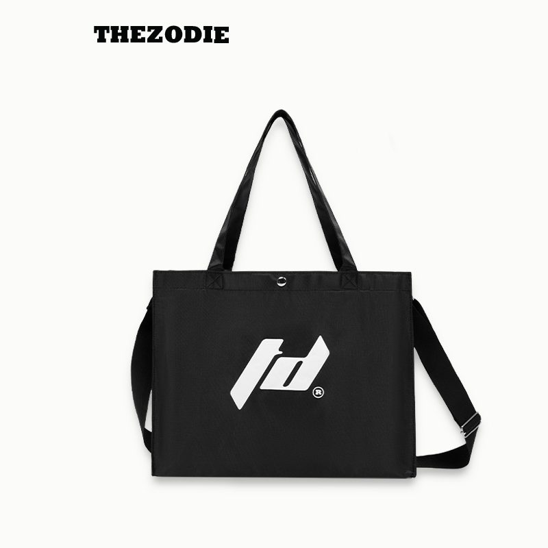 Túi tote tích hợp đeo chéo màu đen chất vải