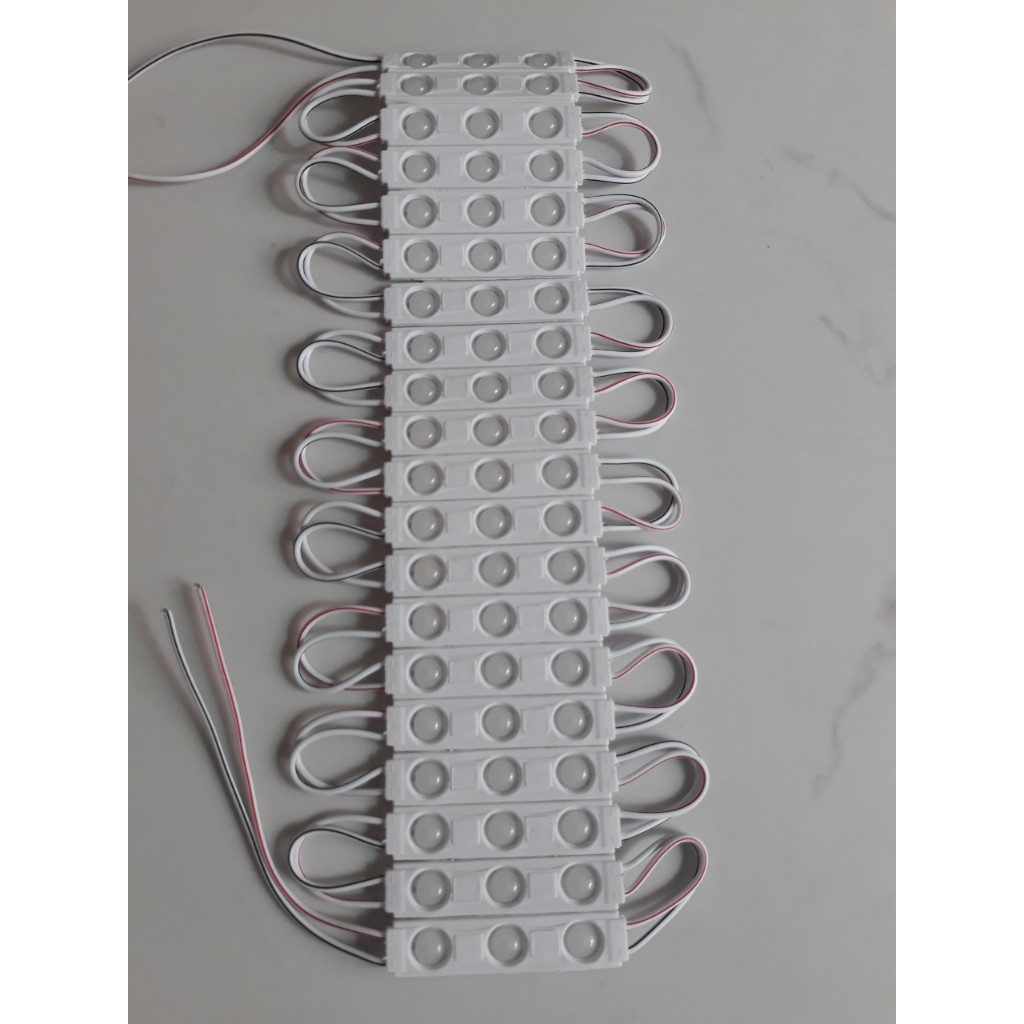 Đèn led hắt 3 bóng 12v tự chạy nhiều màu không dùng mạch điều khiển