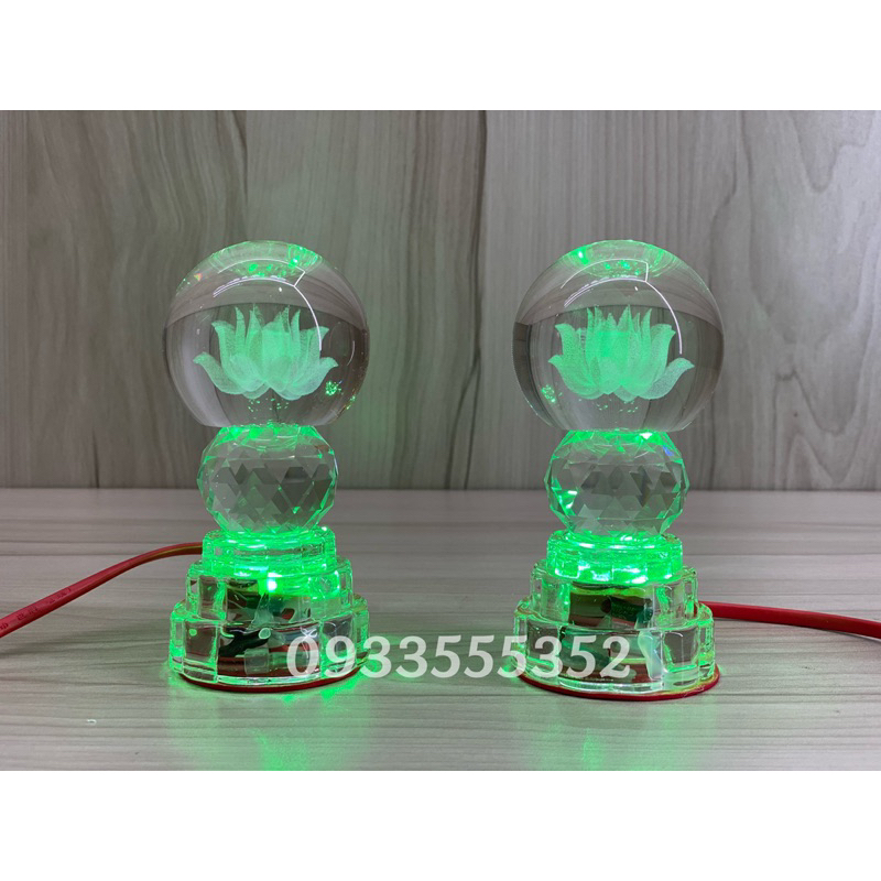 Cặp đèn thờ quả cầu một châu hoa sen pha lê