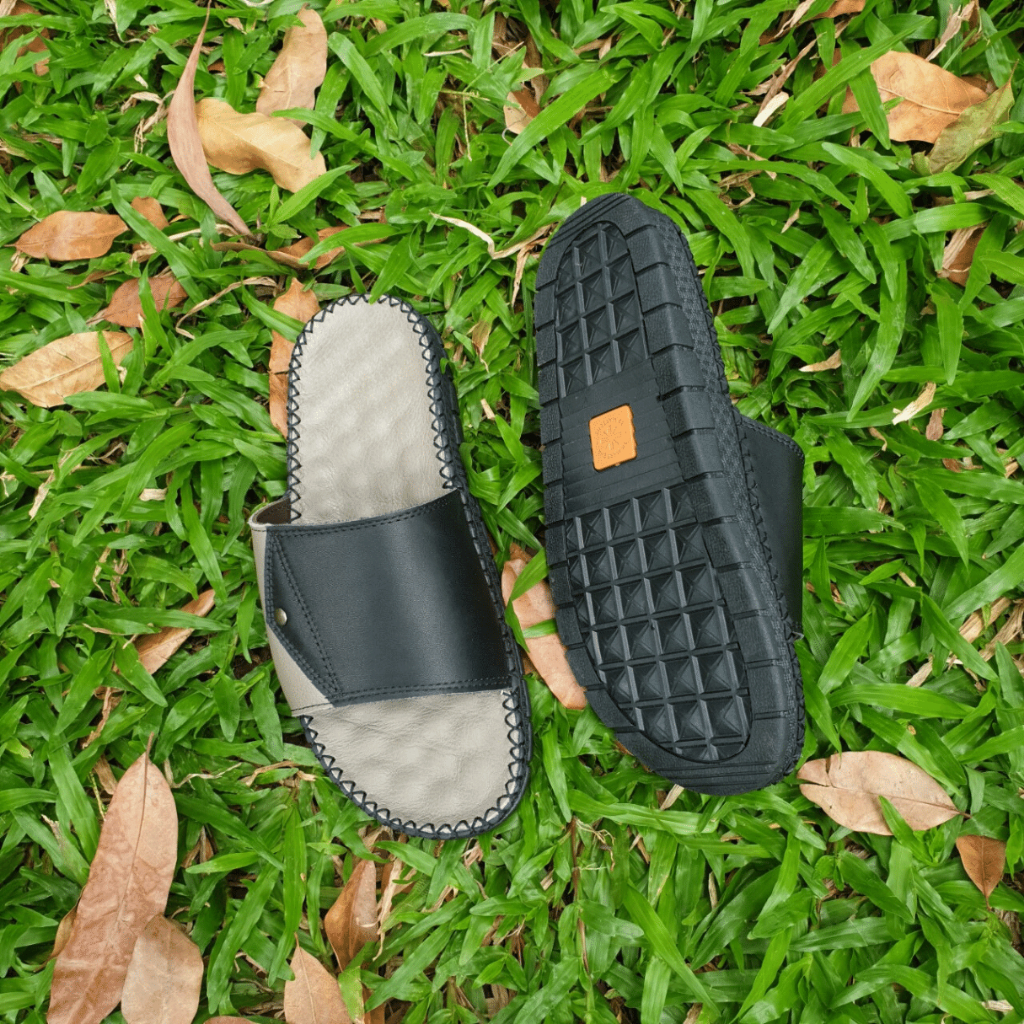 Dép nam, dép da quai ngang da bò cao cấp phối 2 màu da trẻ trung chất da mềm mại CHYACHY C208