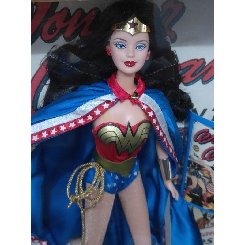 Búp bê barbie as Wonder Woman