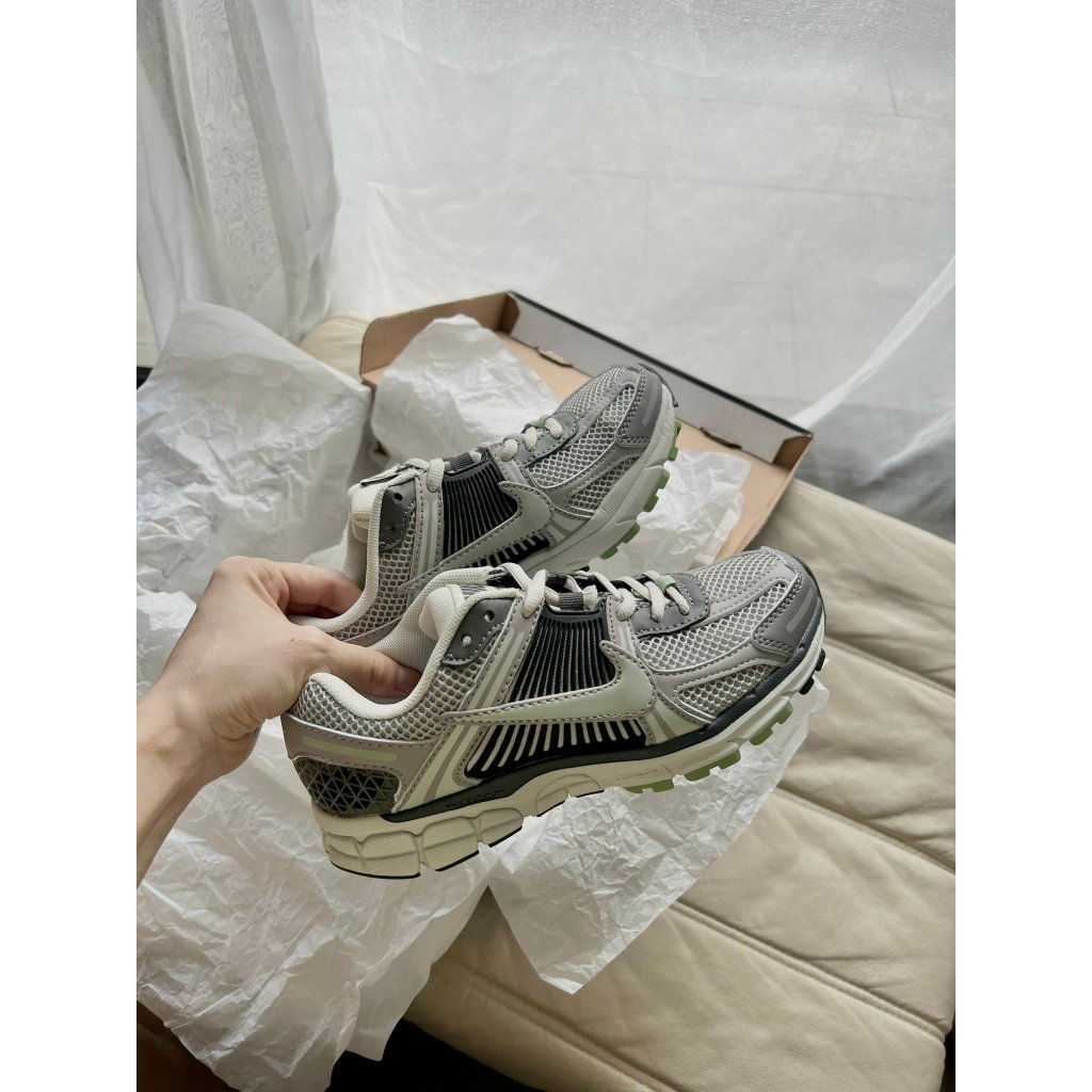 GIÀY THỂ THAO SNEAKER N. VOMERO 5 KEM GIÀY N.I.K_E VOMERO 5 XÁM CAO CẤP NAM NỮ ẢNH THẬT TỰ CHỤP+FREESHIP