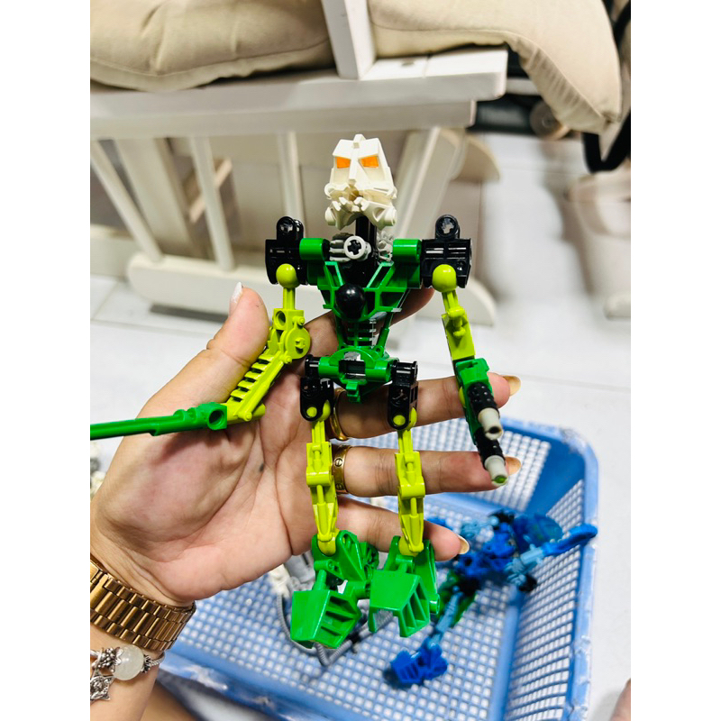 Đồ chơi lắp ráp Le go 8535 Bionicle Lewa chính hãng đã ráp sẵn