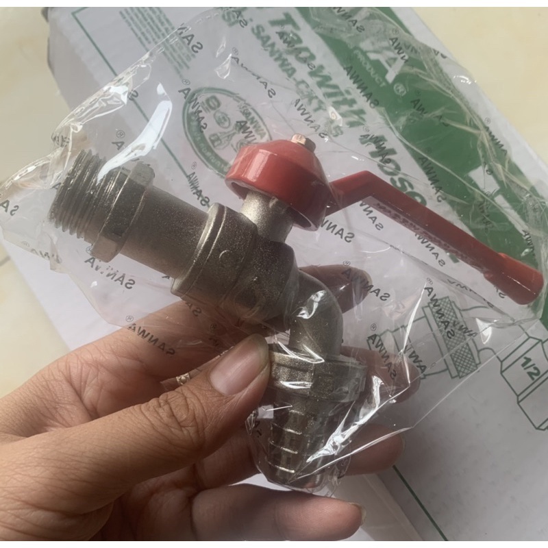 Vòi nước Sanwa cỡ 21 và 27 tặng kèm băng tan