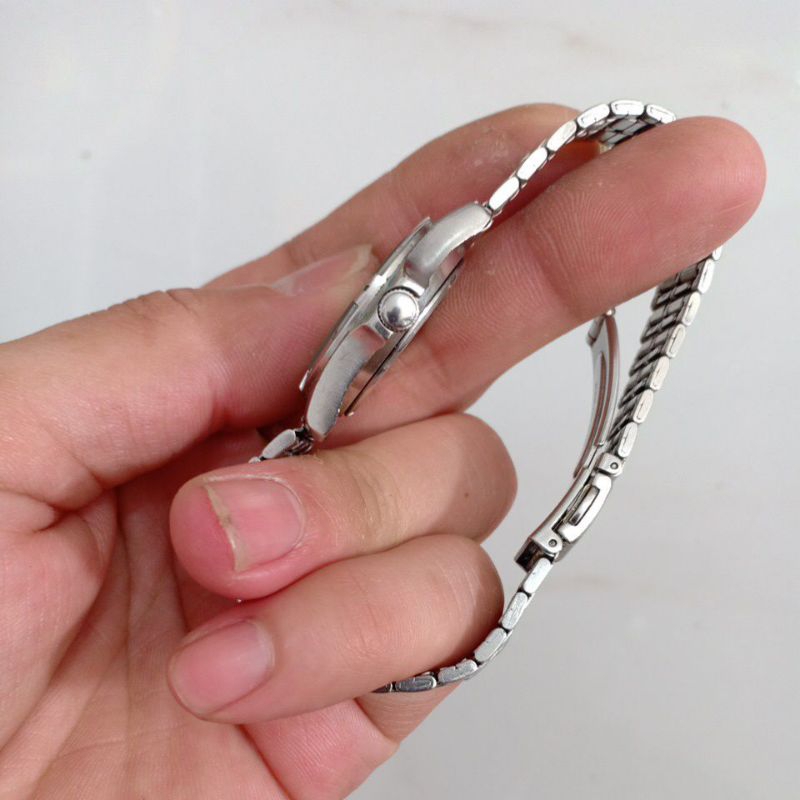 Đồng hồ nữ si nhật hiệu SEIKO AVENUE màu xám bạc độ mới 89%