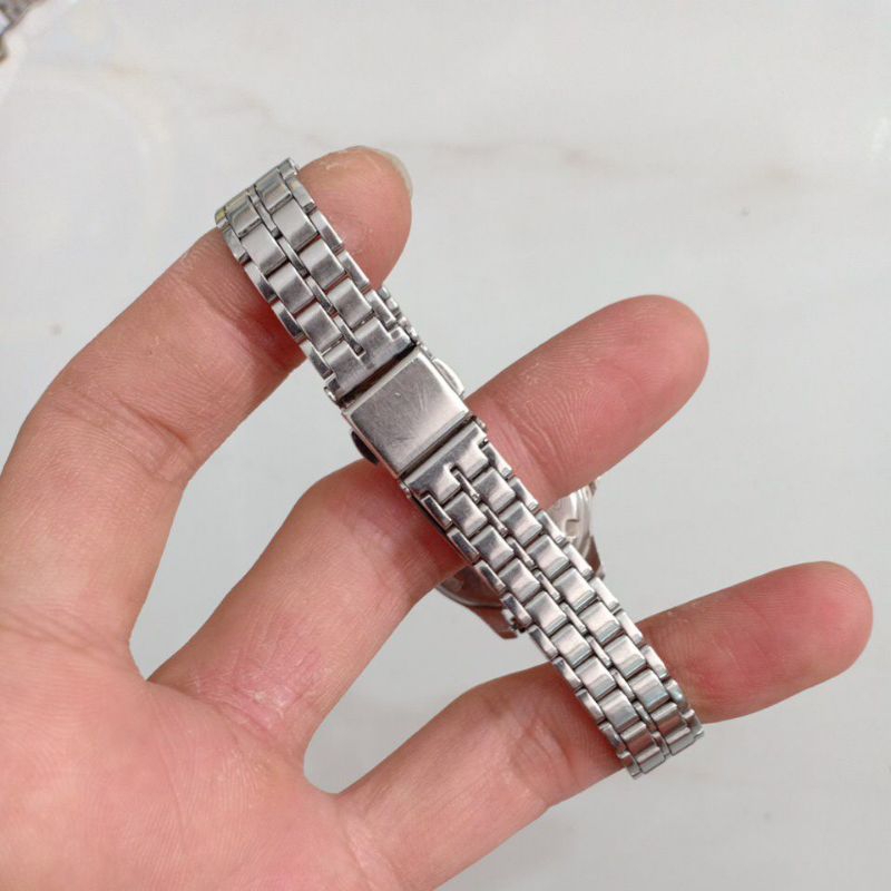 Đồng hồ nữ si nhật hiệu SEIKO AVENUE màu xám bạc độ mới 89%