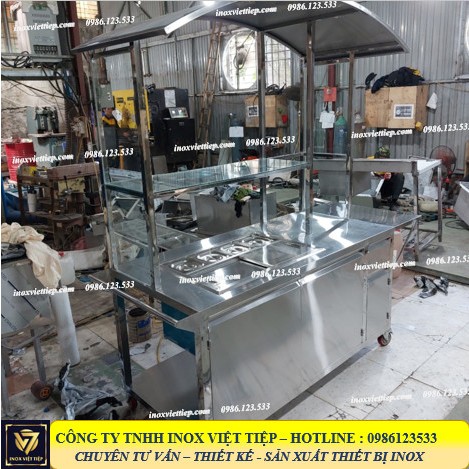 Xe trà sữa bán hàng