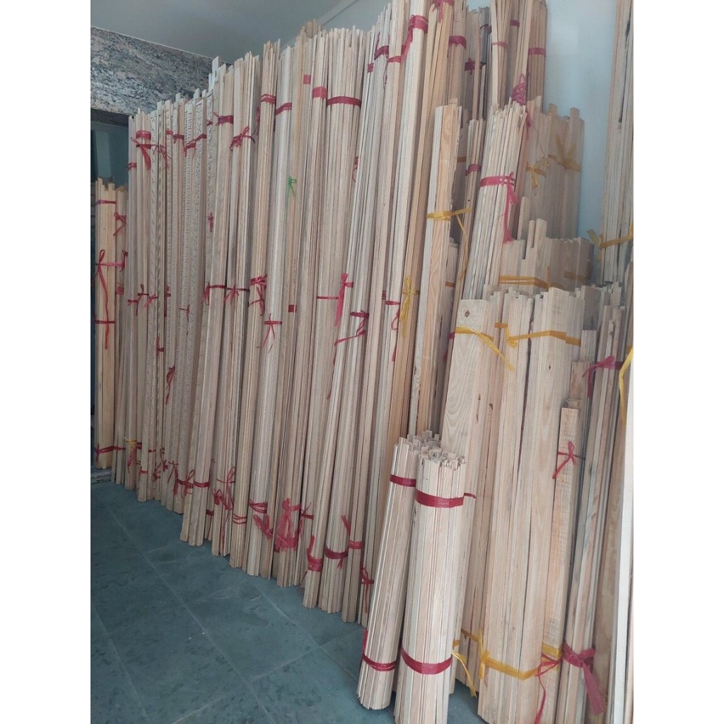 Cây gỗ vuông size 2x2, được làm từ gỗ thông, gia công theo yêu cầu - LUXI WOOD